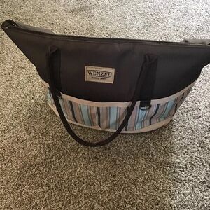 WENZEL INSULATED PICNIC BAG WITH PLATES AND UTENSILS BROWN STRIPED NWOT